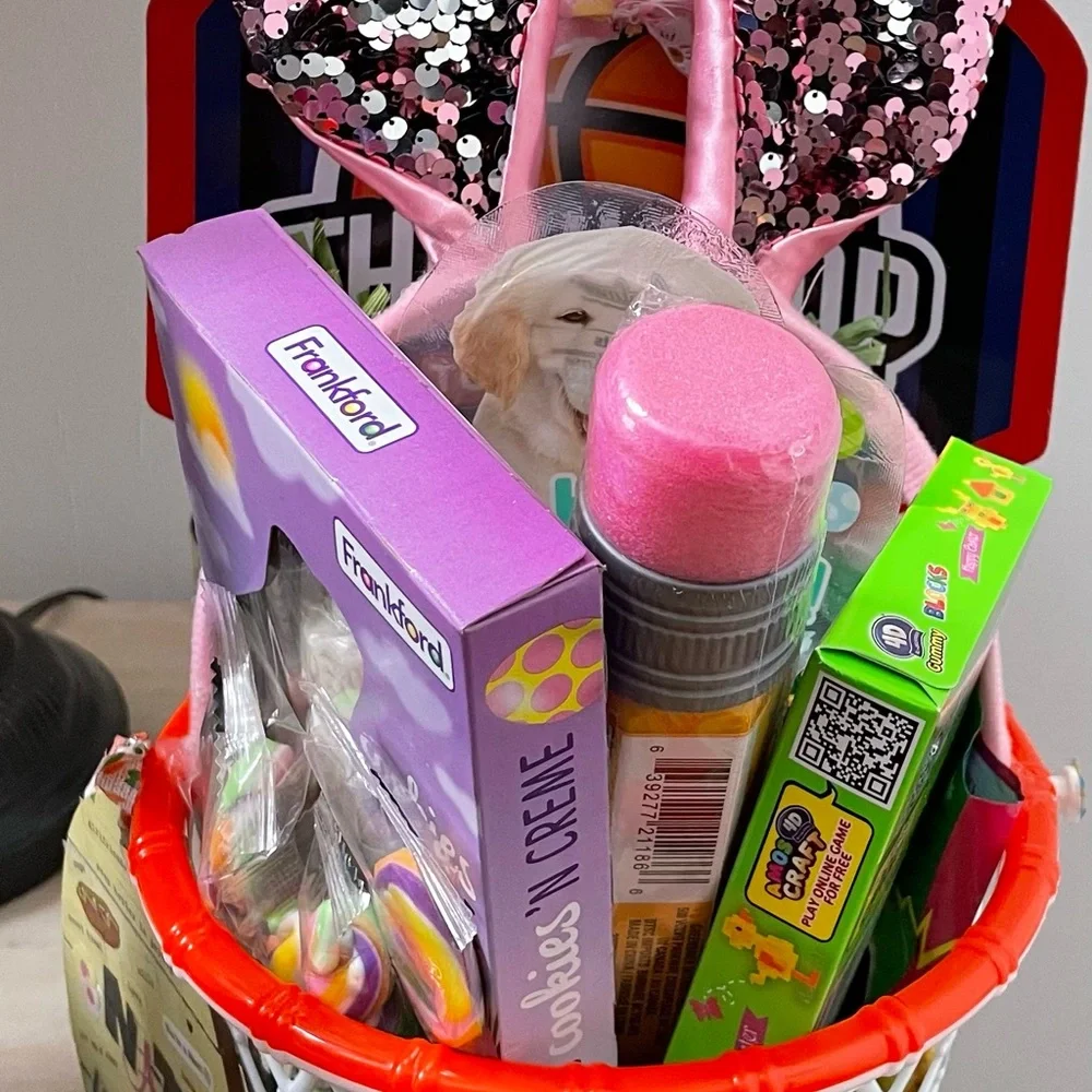 Customized Easter Baskets - Picture 3 of 4